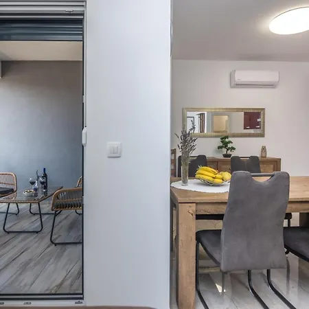 Nekic Apartment Vir