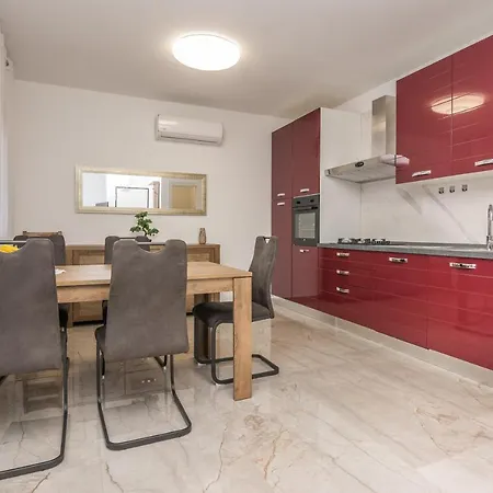 Nekic Apartment Vir