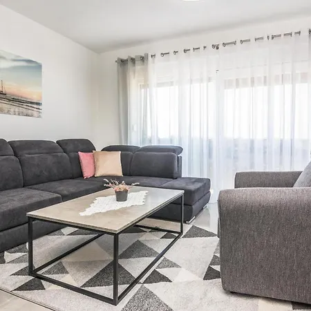 Nekic Apartment Vir