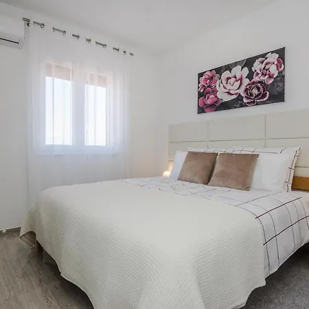 Apartment Nekic Vir